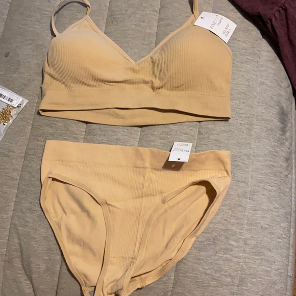 Other - Bralette/panty set